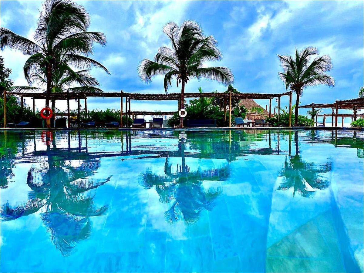 Hotel Giraffe 3*